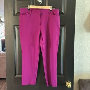 Purple stretchy Liz Claiborne cropped slacks